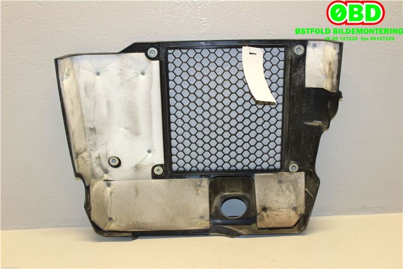 Motordeksel over motor til Toyota Hilux 2006-2011  (TOYOTA|126010L050|)