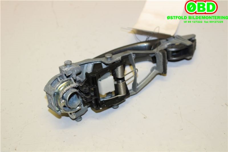 Dørhåndtak utv høyre bak til VW Golf VI 2008-2012 (VOLKSWAGEN|1K5 837 205|1Q0 837 886 A|)