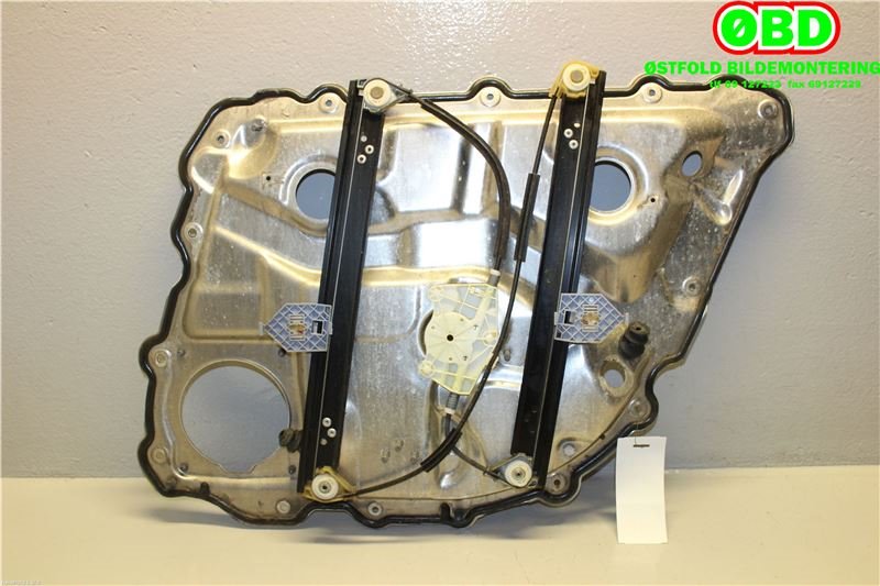 Ruteheis til Audi A8 2003-2010 (Type II) (AUDI|4E0 839 461 C|)