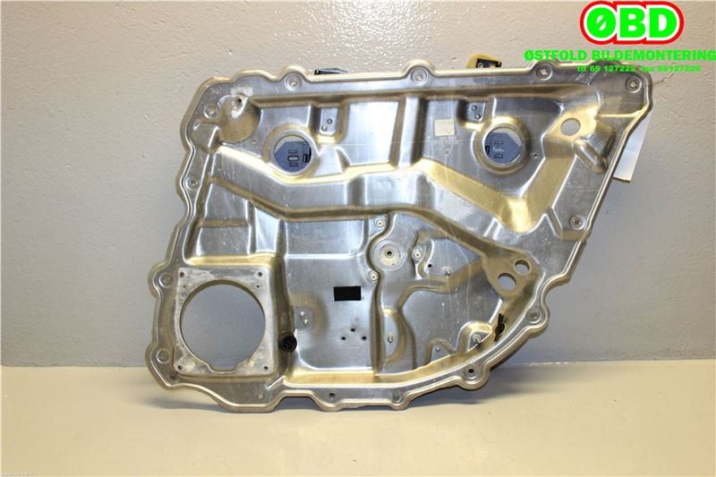 Ruteheis til Audi A8 2003-2010 (Type II) (AUDI|4E0 839 462 C|)