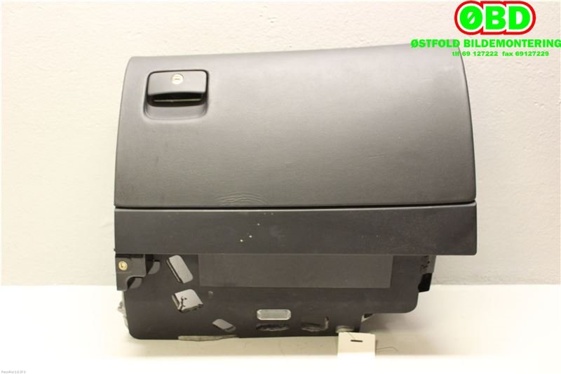 Hanskerom til Audi A8 2003-2010 (Type II) (AUDI|4E1857104F|)