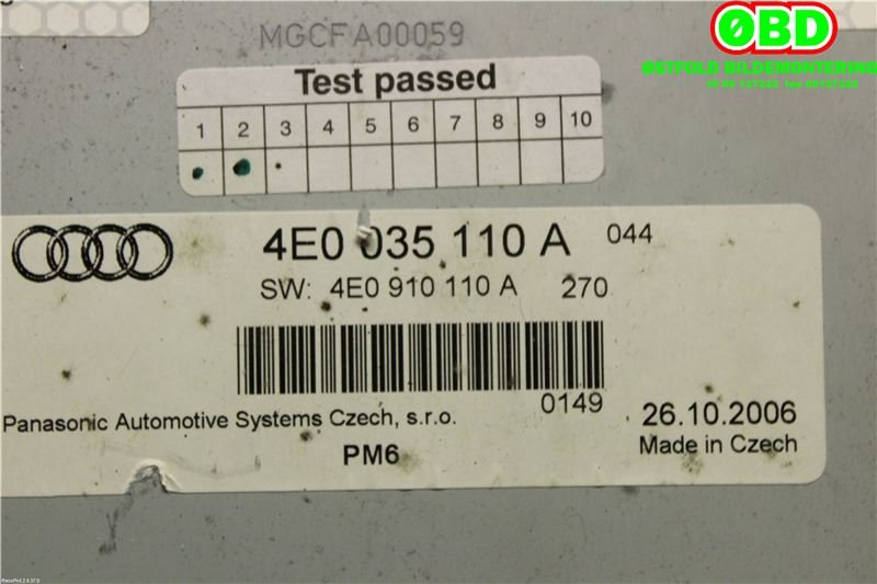Bilstereo CD-veksler til Audi A8 2003-2010 (Type II) (AUDI|4E0 057 111 FX||4E0035110A)