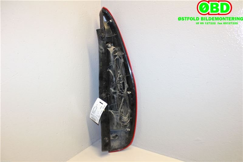 Baklykt venstre til Mitsubishi Colt 2004-2008 (Type VII, Fase 1)  (MITSUBISHI|MN186269|)