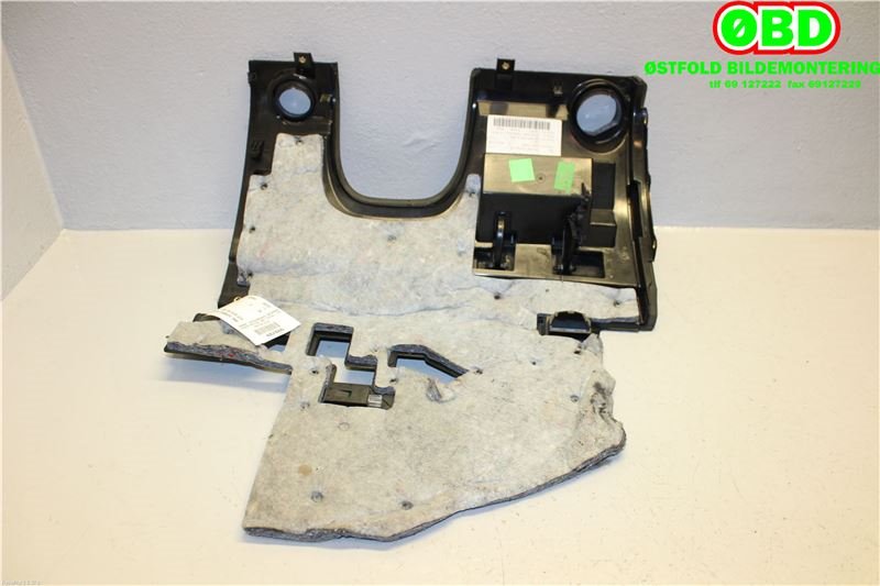 Diverse deler til Audi A8 2003-2010 (Type II)  (AUDI|4E1857005A|)