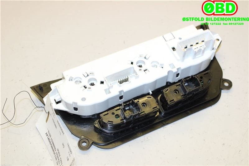 Varmeapparat betjening til Ford Transit Connect 2013-2018 Type II, Fase 1 (FORD|2010116||DT1T18549BD)