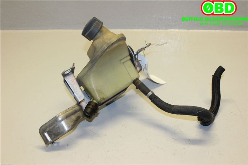 Servo oljebeholder til Audi A8 2003-2010 (Type II)  (AUDI|4E0 422 371 P||4E0422371P)