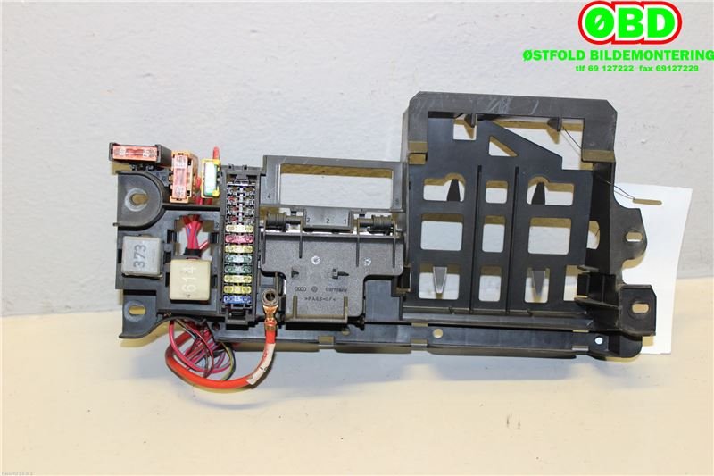 Sikringsboks til Audi A8 2003-2010 (Type II) (AUDI|)