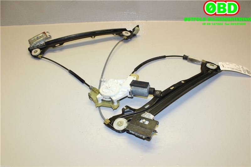 Ruteheis venstre til BMW 3-Serie 2005-2011 (E90/E91/E92/E93) (E90/E91/E92/E93) (BMW|51 33 7 193 455|)