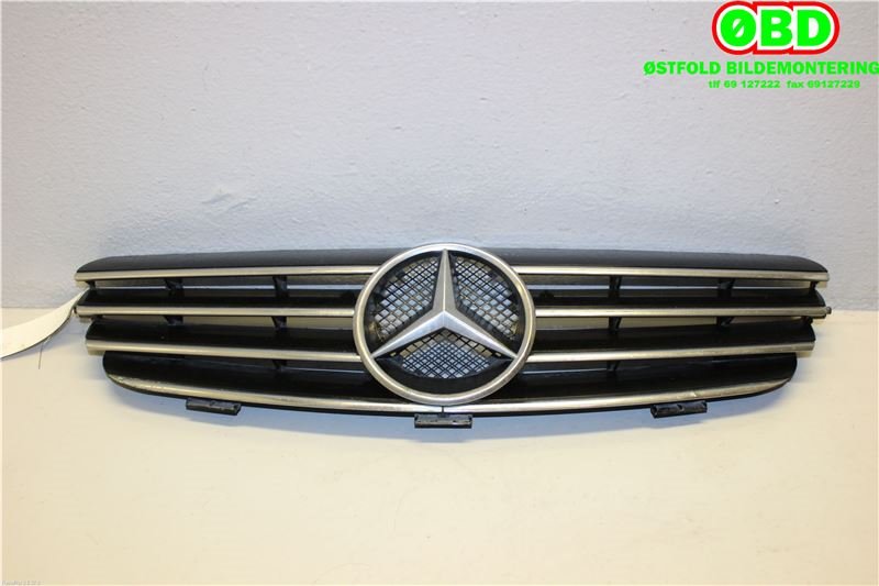 Grill til Mercedes CLK 2002-2009 (C209) (C209) (MERCEDES|A 209 880 01 83|)