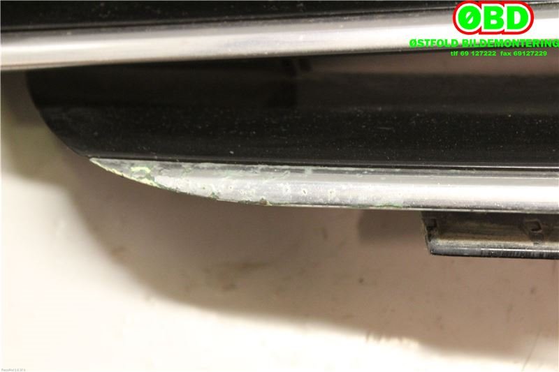 Grill til Mercedes CLK 2002-2009 (C209) (C209) (MERCEDES|A 209 880 01 83|)