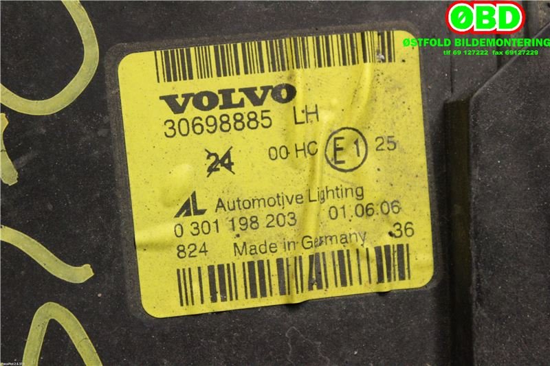 Frontlykt venstre halogen til Volvo V50 2004-2007 (Fase 1)  (VOLVO||30698885)