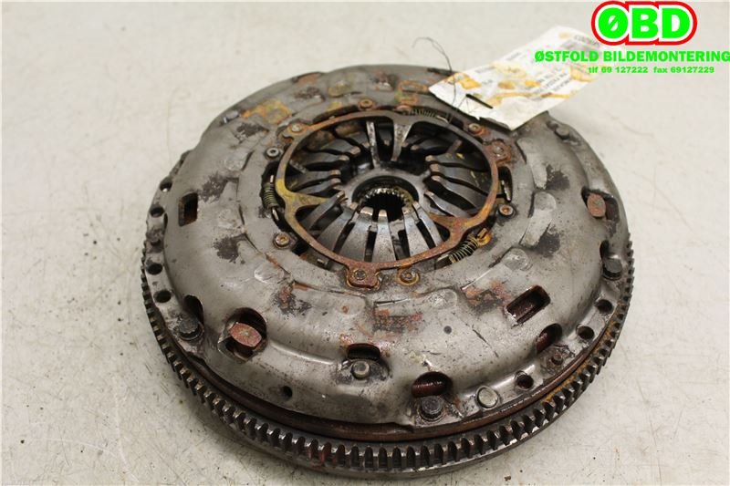 Svinghjul manuell til VW Passat 2005-2010 (B6) (B6) (VOLKSWAGEN|03G 105 266 BB|)