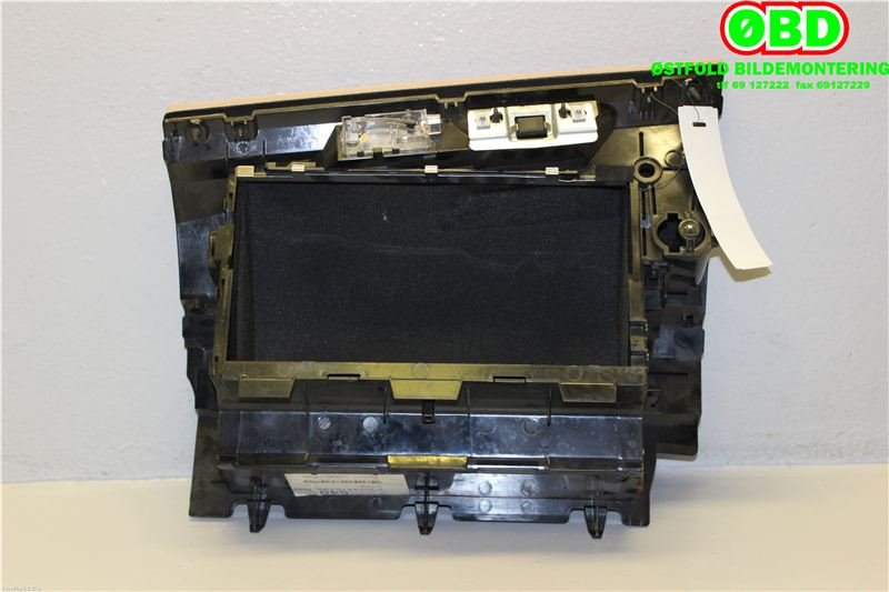 Hanskerom til BMW X3 2007-2010 (Fase 2) (E83) (E83) (BMW|51163422601|)
