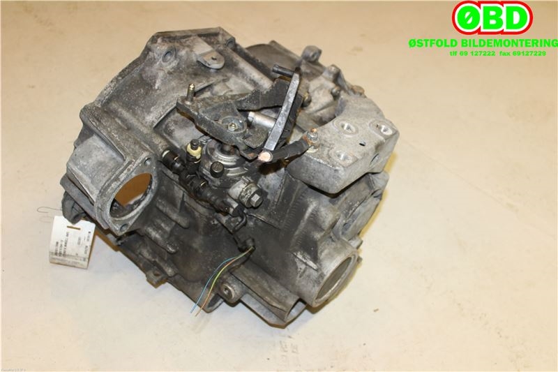 Girkasse manuell 6-trinn til VW Caddy 2004-2010 (Type III, Fase 1)  (VOLKSWAGEN|02Q 300 012 F|)