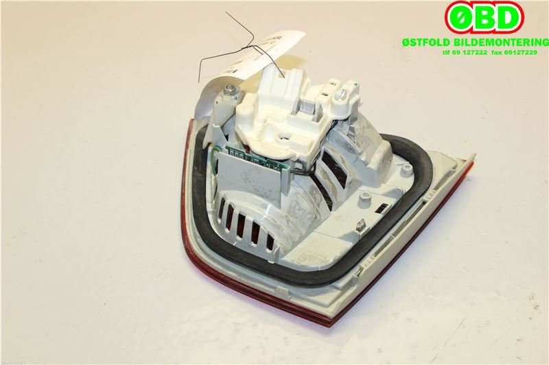 Baklykt venstre indre til BMW 3-Serie 2005-2011 (E90/E91/E92/E93) (E90/E91/E92/E93) (BMW|63 21 7 289 433||7154161)