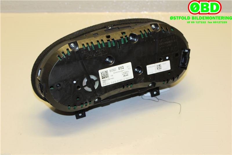 Instrumentpanel til Audi A3 2012-2016 (Type III, Fase 1)  (AUDI|8V0920870Q|)