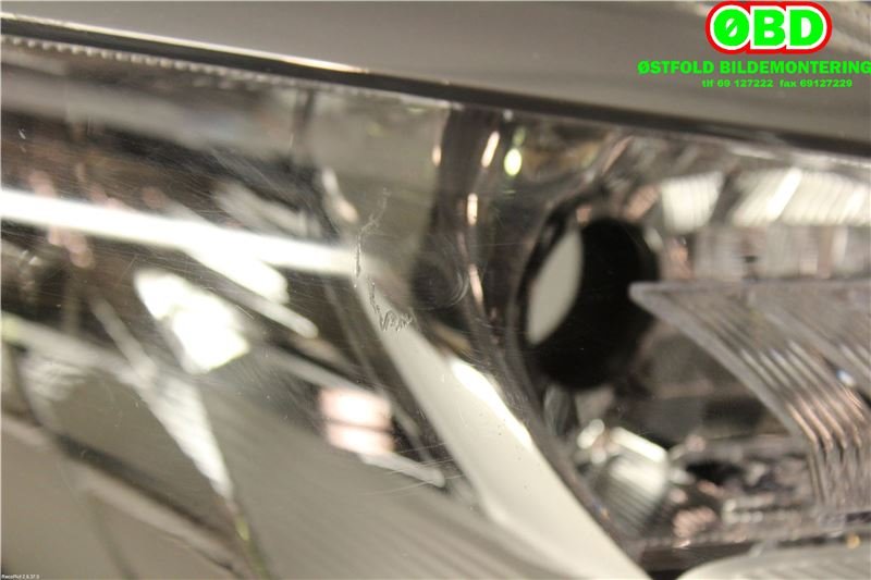 Frontlykt høyre halogen til Nissan Note 2013-2017 (Type II) (NISSAN|260103VV0A|)