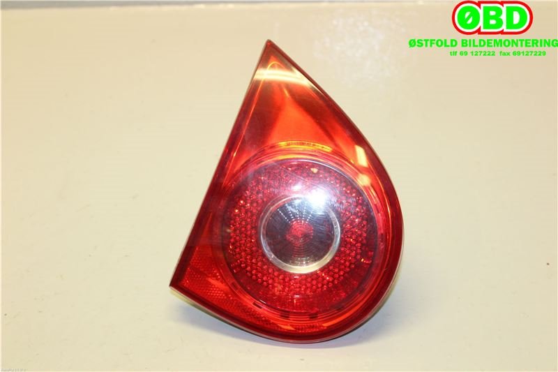Baklykt venstre indre til VW Golf V, Combi 2003-2008 (VOLKSWAGEN|1K6 945 093 E|)