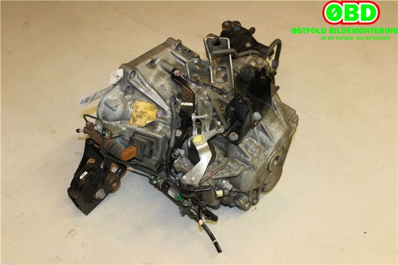 Girkasse manuell 6-trinn til Toyota Avensis 2009-2015 (Type III, Fase 1) (TOYOTA|3030020A90|)