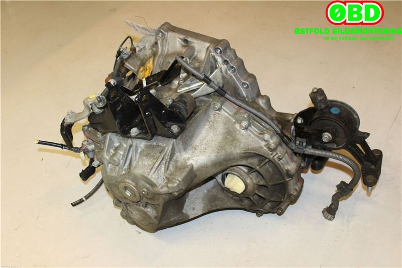 Girkasse manuell 6-trinn til Toyota Avensis 2009-2015 (Type III, Fase 1) (TOYOTA|3030020A90|)