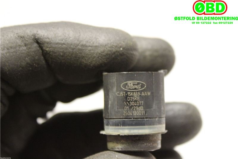 Parkeringssensor foran til Ford C-Max 2010-2015 (Type II, Fase 1)  (FORD||CJ5T15K859AAW)