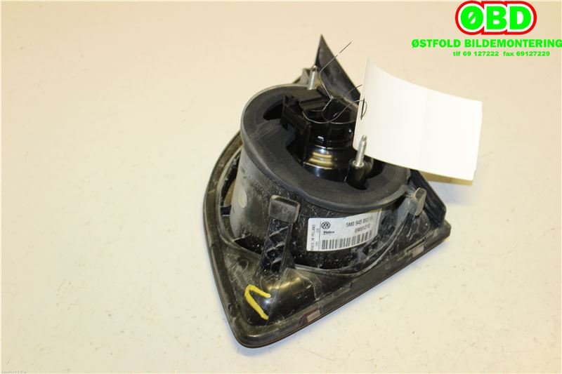 Baklykt venstre indre til VW Golf, Plus/Cross 2009-2013 (Fase 2)  (VOLKSWAGEN|5M0 945 093 M||5M0945093M)