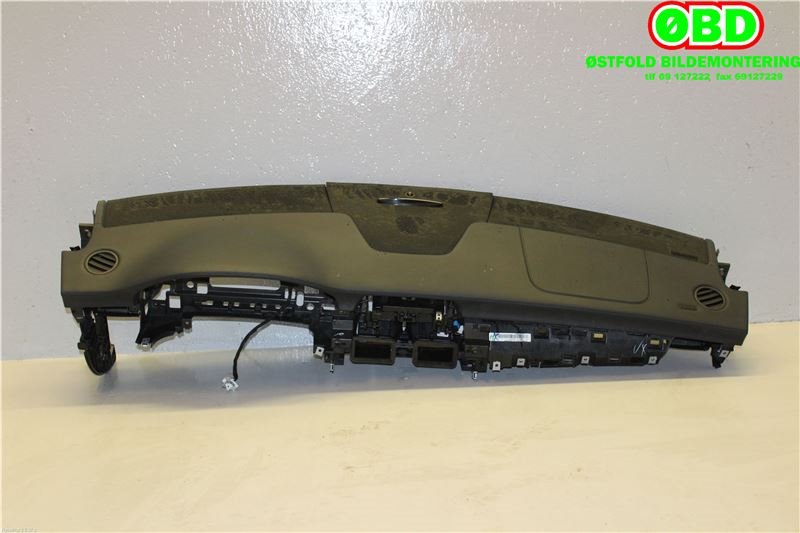 Dashbord til Mercedes CLS 2011-2017 (C218) (C218) (MERCEDES|A 218 680 98 00|A 218 680 29 02|)