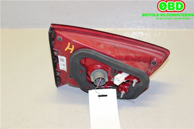 Baklykt høyre indre til Kia Sportage 2010-2016 (Type III)  (KIA|924063W510|)