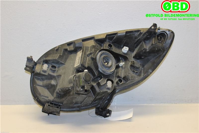 Frontlykt høyre halogen til Citroën C1 2006-2014 (Type I) (CITROEN|6206 72||811100H050)