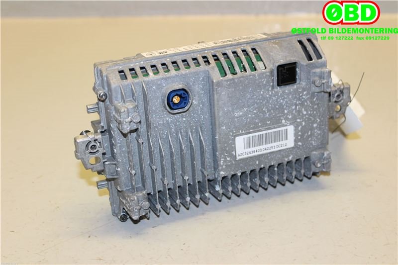 Bilstereo navigasjon til Mercedes E-Klasse 2013-2016 (Fase 2) (W212) (W212) (MERCEDES|A 212 900 97 16|A 212 900 23 16|2129009716)