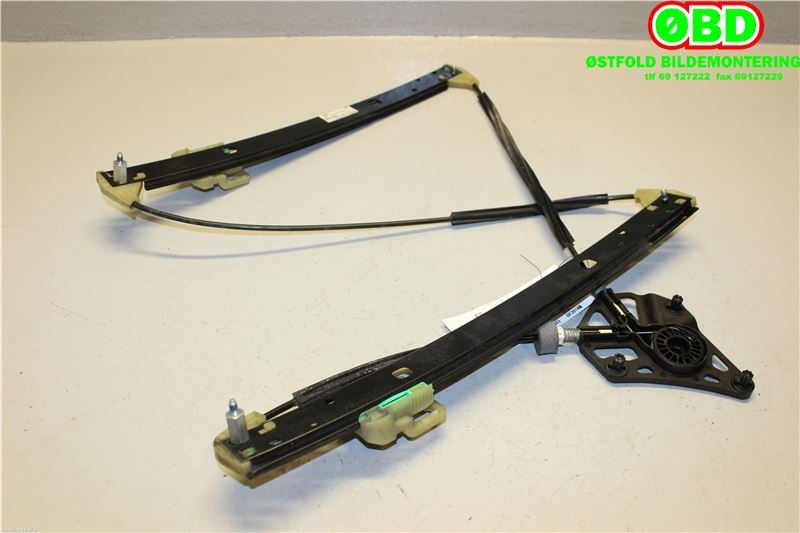 Ruteheis til Audi Q3 2011-2014 (Type I, Fase 1) (AUDI|8U0837461|)