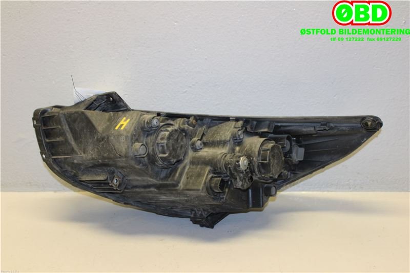 Frontlykt høyre halogen til Hyundai Ix35 2010-2015  (HYUNDAI|921022Y000|)