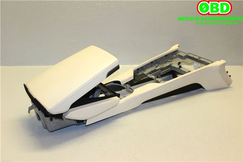 Sete armlene lokk til Porsche Panamera 2009-2017 (Type I) (970) (970) (PORSCHE PANAMERA 4S|970 553 311 01|)