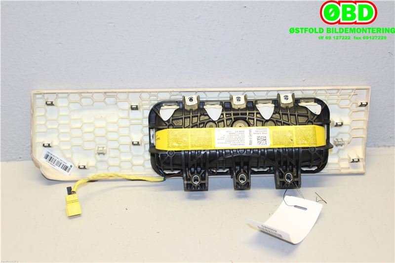 Airbag kne til Porsche Panamera 2009-2017 (Type I) (970) (970) (PORSCHE PANAMERA 4S|970 803 062 04||97080306204)