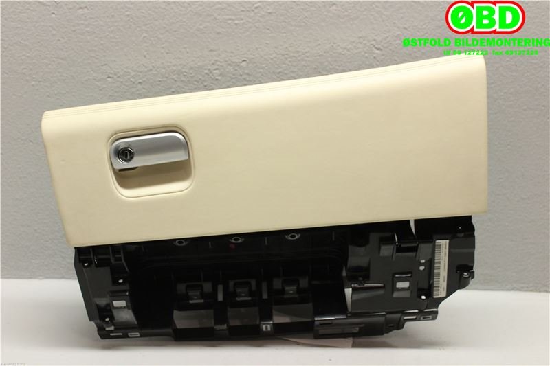 Hanskerom til Porsche Panamera 2009-2017 (Type I) (970) (970) (PORSCHE PANAMERA 4S|970 552 204 09|)