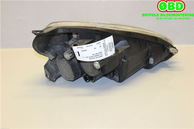 Frontlykt venstre halogen til Fiat Punto 2006-2010 (Type III, Fase 1)  (FIAT|51701593|)