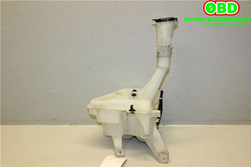 Spylertank til Toyota Urban Cruiser 2009-2014 (TOYOTA|8531552140|)