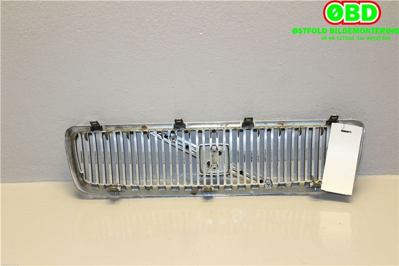 Grill til Volvo V70 2000-2004 (Type II, Fase 1) (VOLVO|9190438|)