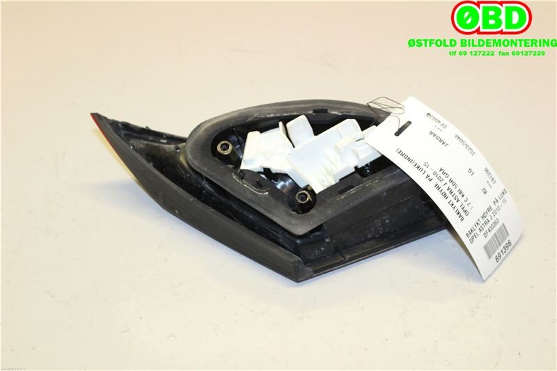 Baklykt høyre indre til Opel Astra J 2010-2015  (OPEL|13319950|1222210|)