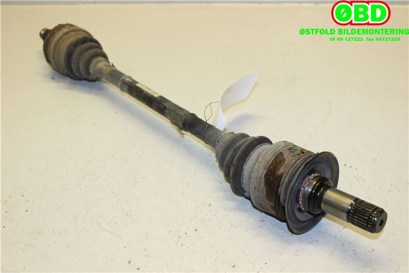 Drivaksel venstre bak til BMW 1-Serie 2011-2015 (Fase 1) (F20/F21) (F20/F21) (BMW|33 20 7 624 205||7624205)