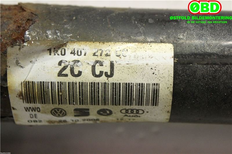 Drivaksel høyre foran til VW Caddy 2004-2010 (Type III, Fase 1) (VOLKSWAGEN|1K0 407 272 CC|5Q0 407 272 FF|1K0407272CC)