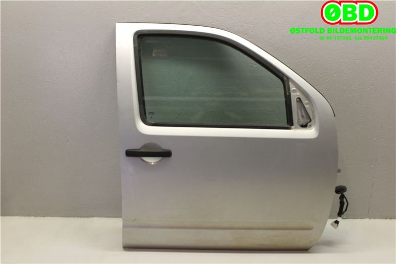 Dør høyre foran til Nissan Navara 2005-2010 (Fase 1) (D40) (D40) (NISSAN|80100EB330|)