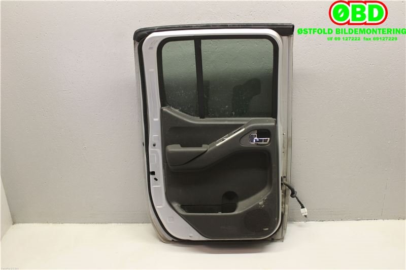 Dør venstre bak til Nissan Navara 2005-2010 (Fase 1) (D40) (D40) (NISSAN|82101EB30J|)
