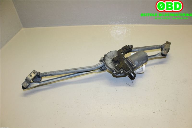 Viskermotor frontrute til Mercedes Sprinter 2013-2018 (Fase 2) (906) (906) (MERCEDES|A 906 820 00 40|)