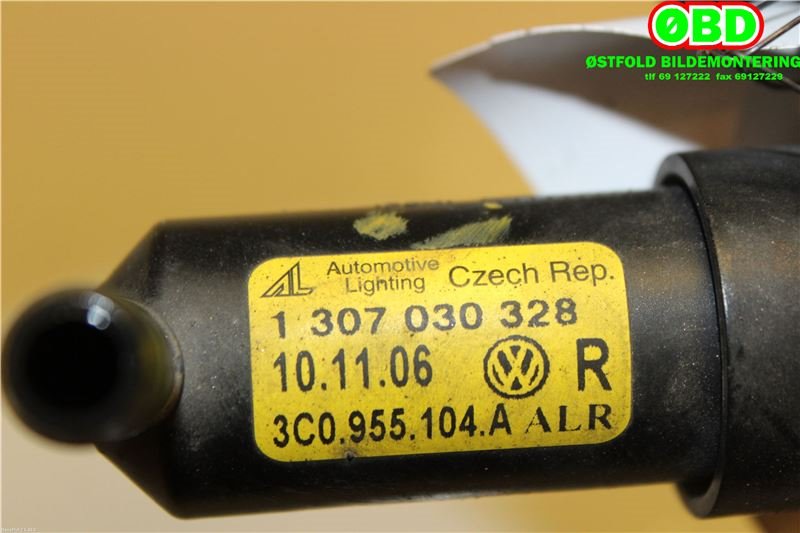 Lyktespylerdyse til VW Passat 2005-2010 (B6) (B6) (VOLKSWAGEN|3C0 955 104 A|1307030328|3C0955104A)