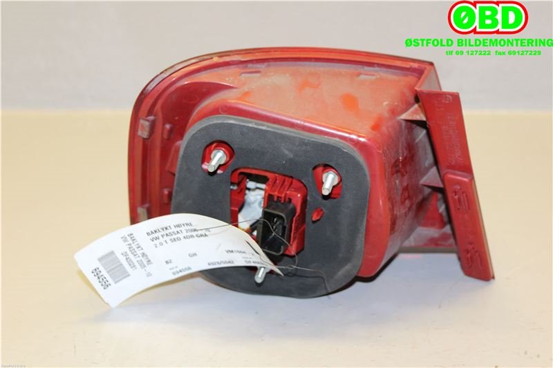 Baklykt høyre til VW Passat 2005-2010 (B6) (B6) (VOLKSWAGEN|3C5 945 096 H||3C5945096H)
