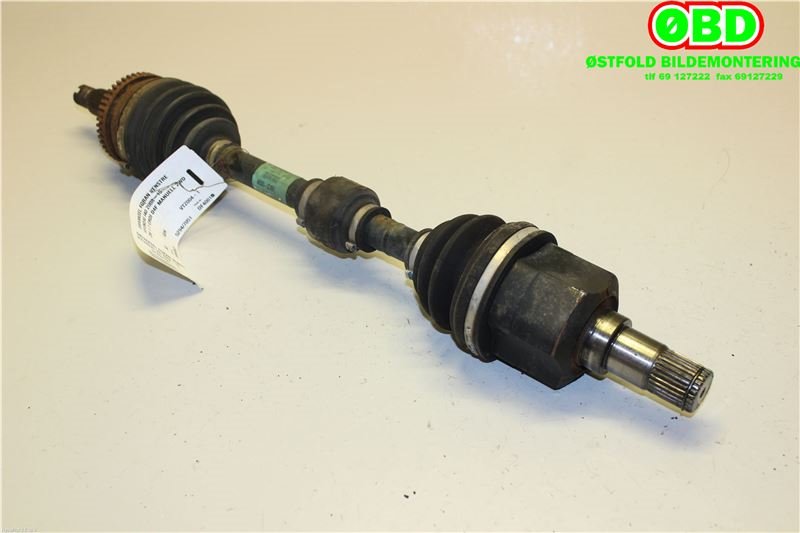 Drivaksel venstre foran til Hyundai i40 2012-2017  (HYUNDAI|495003Z400|)