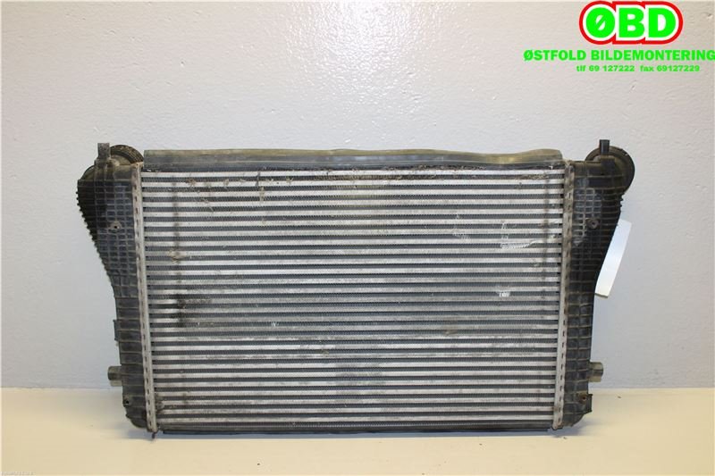 Intercooler til VW Touran 2010-2015 (Type I, Fase 3) (VOLKSWAGEN||1K0145803S)