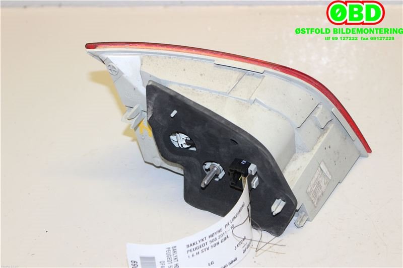 Baklykt høyre indre til Peugeot 508 2011-2014 (Type I, Fase 1)  (PEUGEOT|6351 LZ||9686780680)
