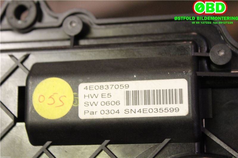 Låsekasse høyre foran til Audi A8 2003-2010 (Type II) (4E0 837 059||4E0837059)